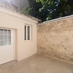 Beautiful Studio In A Small House Near Eiffel Tower