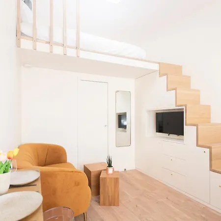 Beautiful Studio In A Small House Near Eiffel Tower Apartment